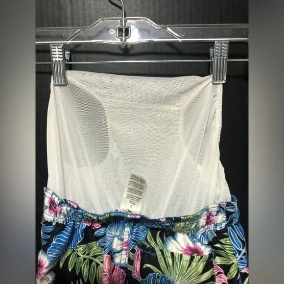 🌅Tommy Bahama Playful Playa Rash Guard Set - Picture 16 of 16